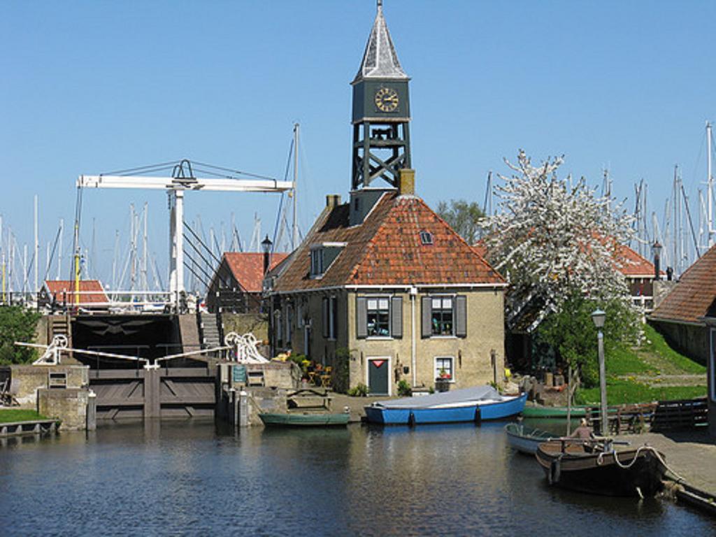 Hotel De Stadsboerderij/ Eetcafe De Brabander Hindeloopen Exteriör bild